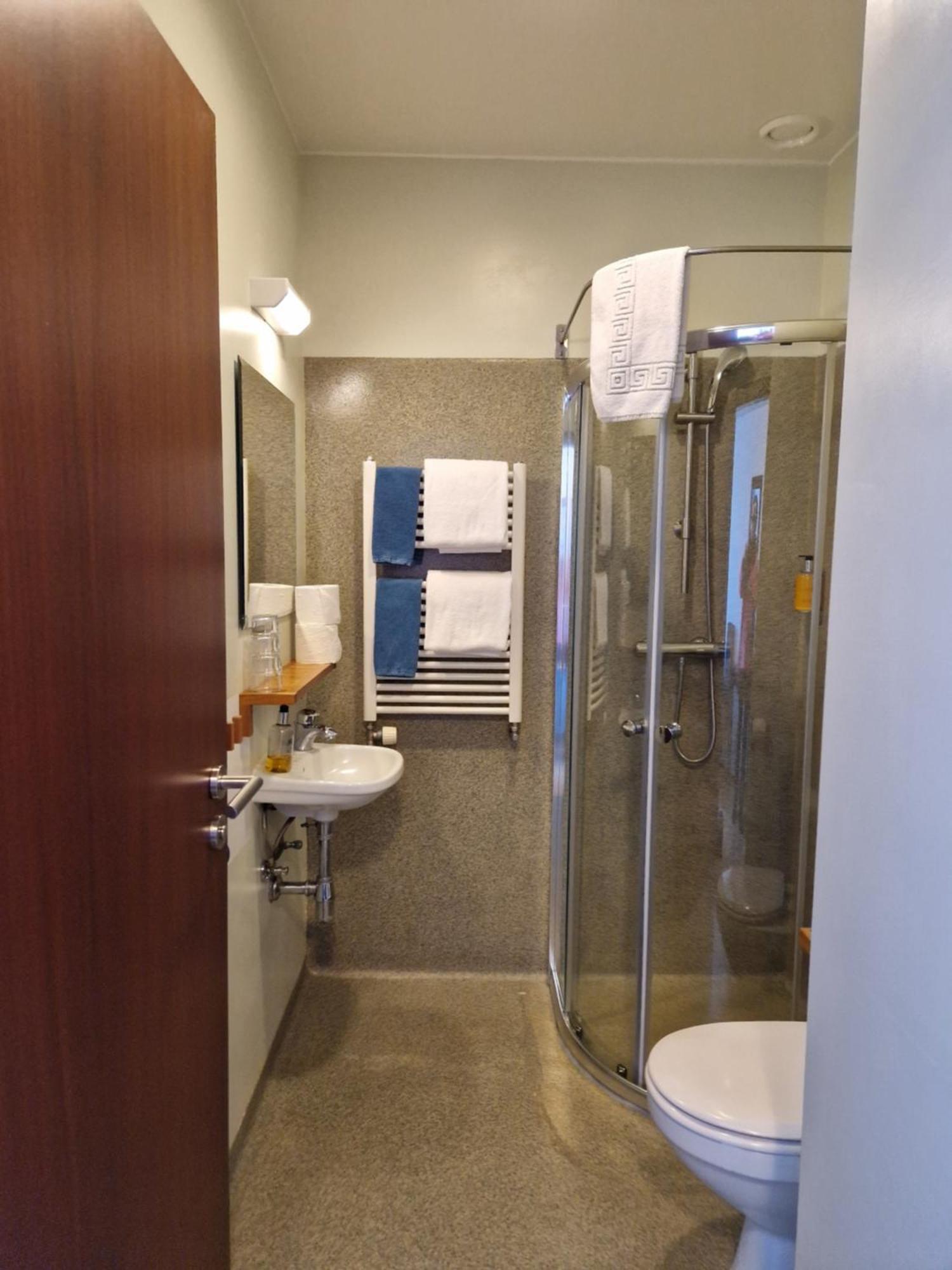 Gauksmyri Guesthouse Lodge Хвамстанги Екстериор снимка