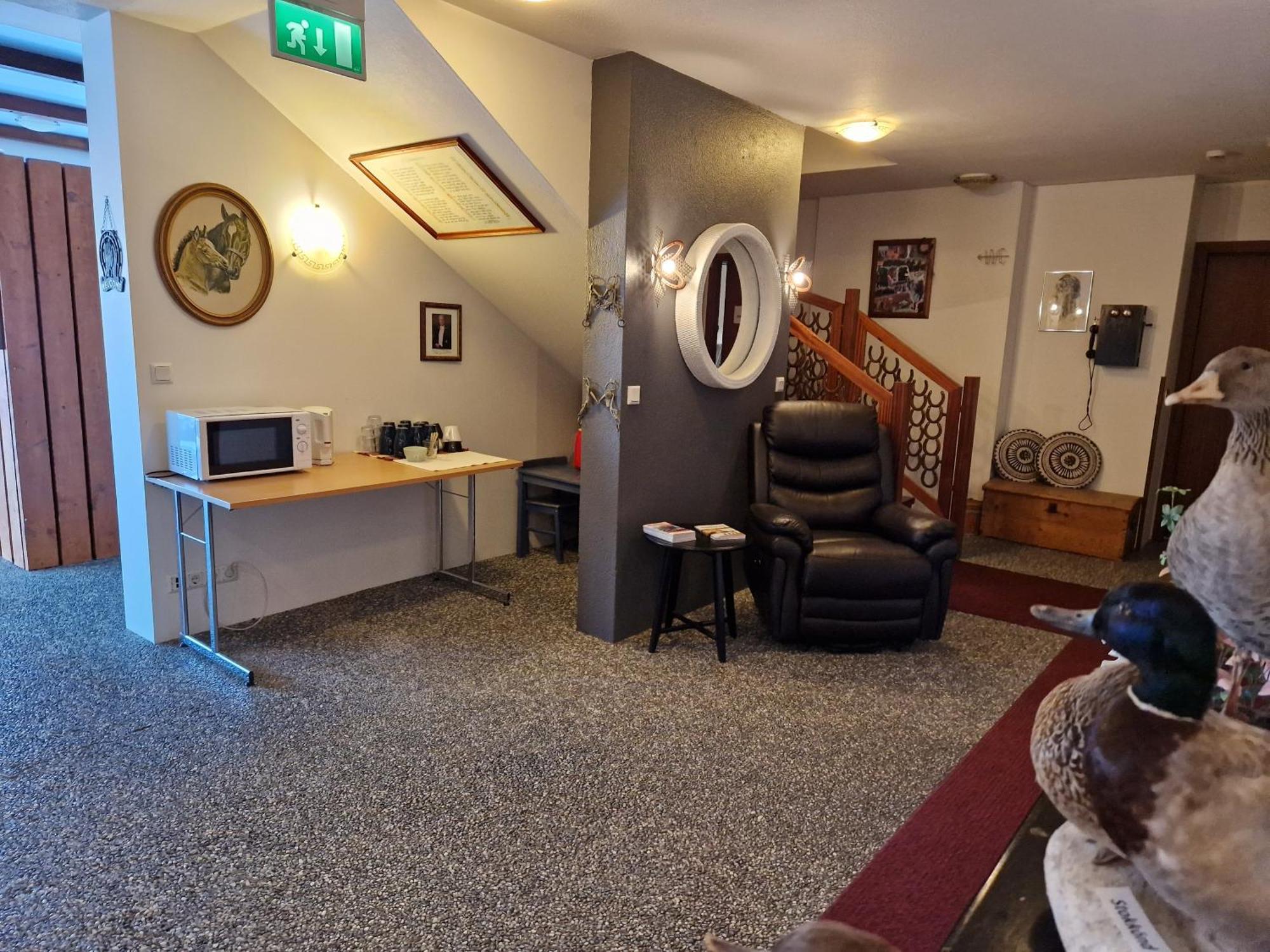 Gauksmyri Guesthouse Lodge Хвамстанги Екстериор снимка