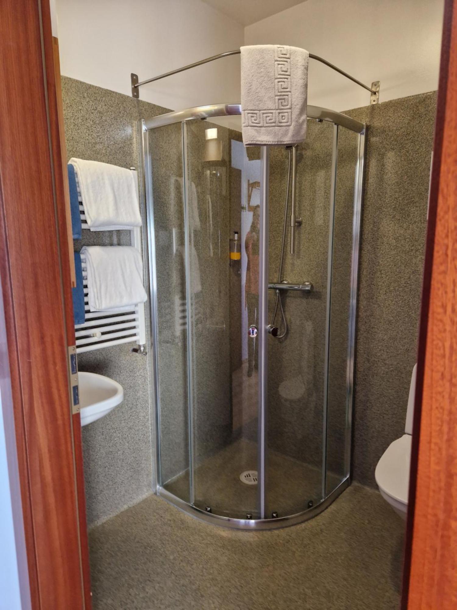 Gauksmyri Guesthouse Lodge Хвамстанги Екстериор снимка
